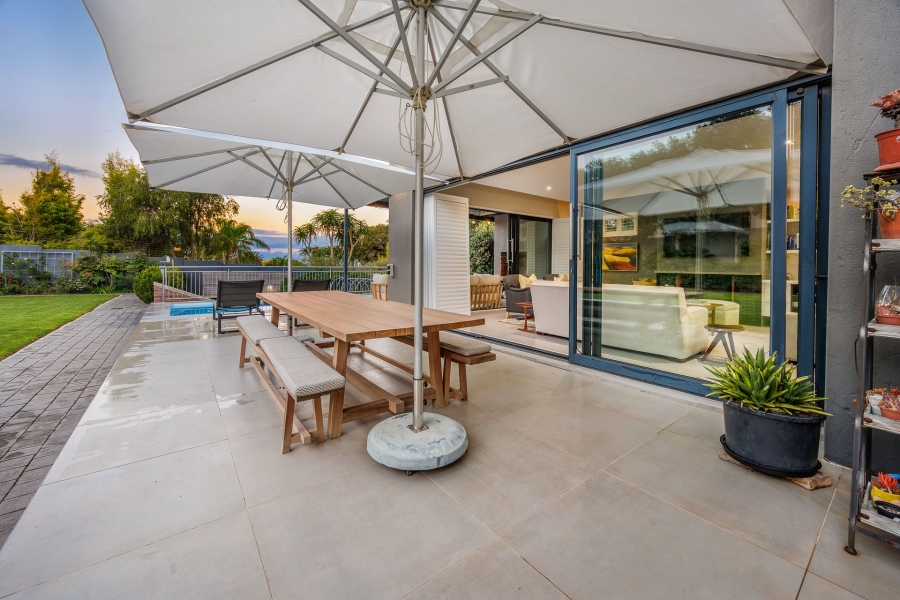 5 Bedroom Property for Sale in Aurora Western Cape